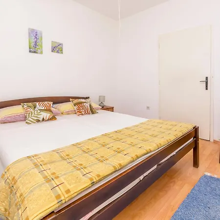 Beachfront Lozica Apartamento Kovacic