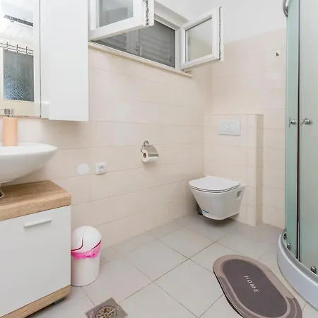 Appartement Beachfront Lozica