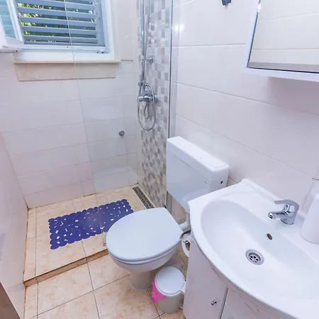 Appartement Beachfront Lozica *