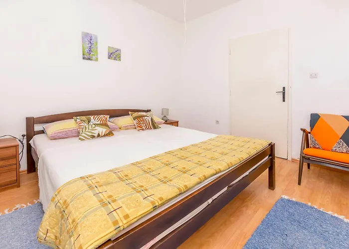 Beachfront Lozica Apartamento Kovacic