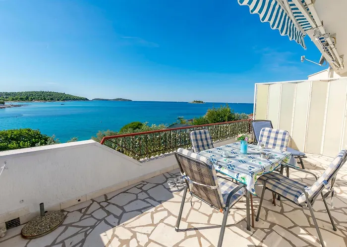 Beachfront Lozica * Kovacic