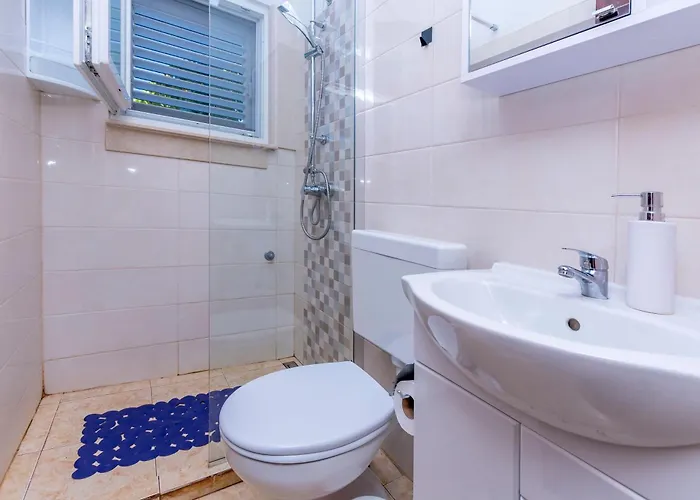 Beachfront Lozica * Kovacic